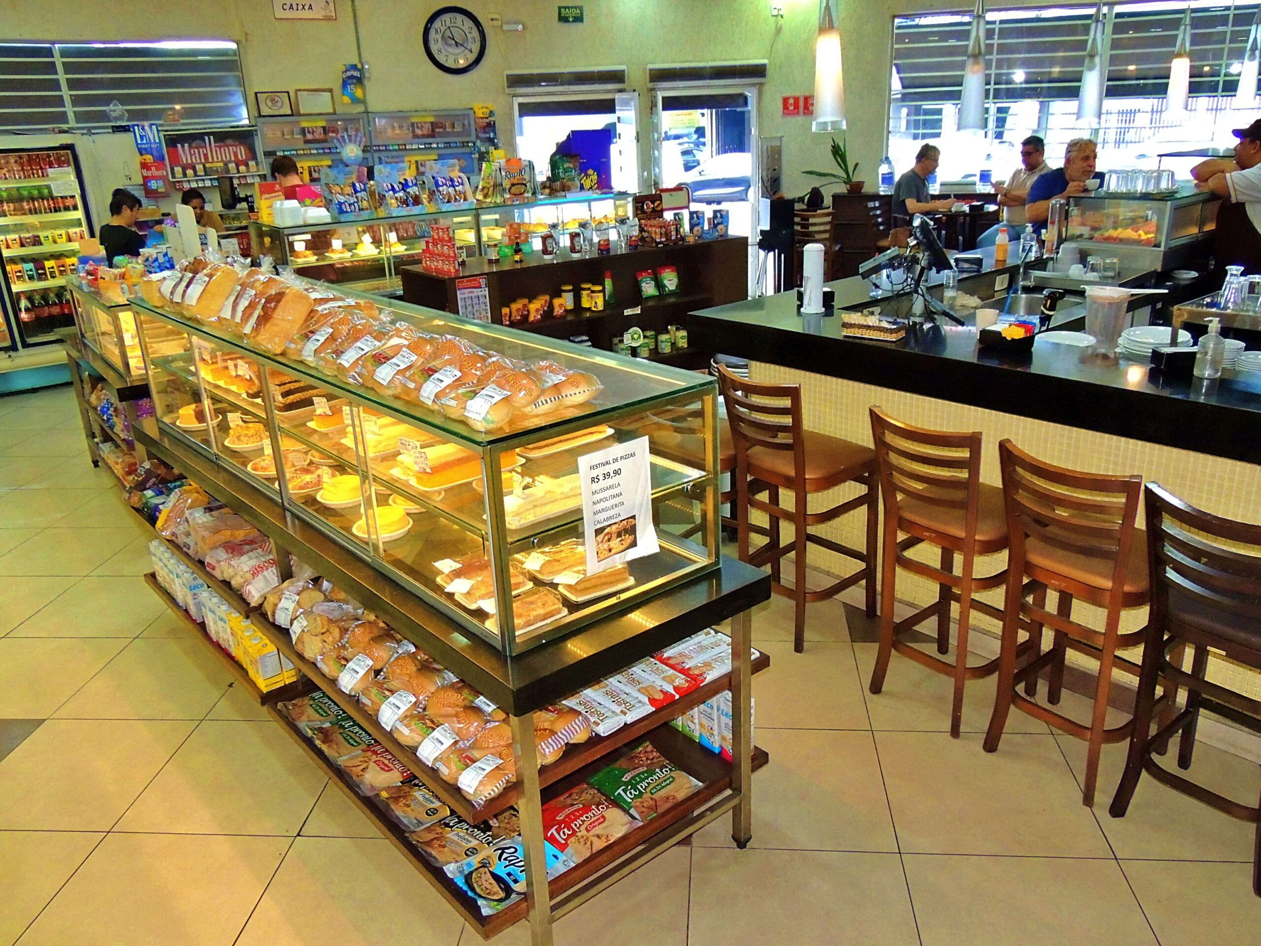 Interior da Padaria Nova Guarulhos